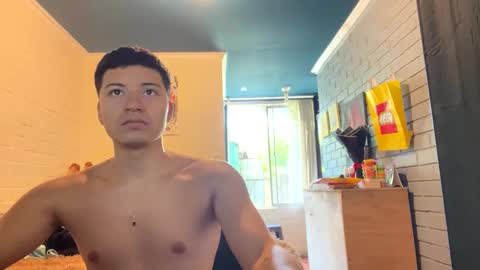 Snapshot of luchosaando chatting on 01/08/25, 04:54 Felipe online show from 01/08/25, 04:54