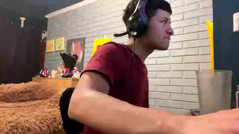 Snapshot of luchosaando chatting on 01/17/25, 01:36 Felipe online show from 01/17/25, 01:36