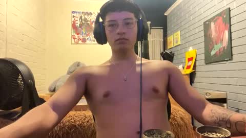 Snapshot of luchosaando chatting on 01/25/25, 04:13 Felipe online show from 01/25/25, 04:13