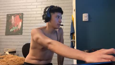 Snapshot of luchosaando chatting on 02/04/25, 11:49 Felipe online show from 02/04/25, 11:49