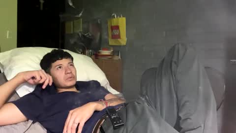 Snapshot of luchosaando chatting on 02/12/25, 12:27 Felipe online show from 02/12/25, 12:27