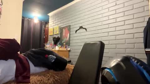 Snapshot of luchosaando chatting on 03/03/25, 01:53 Felipe online show from 03/03/25, 01:53