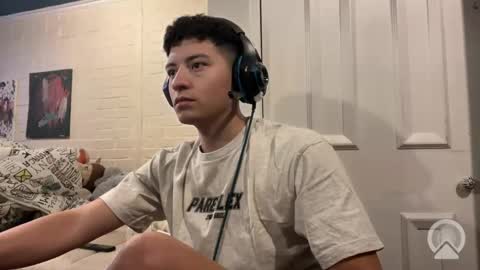 Snapshot of luchosaando chatting on 09/10/25, 02:55 Felipe online show from 09/10/25, 02:55