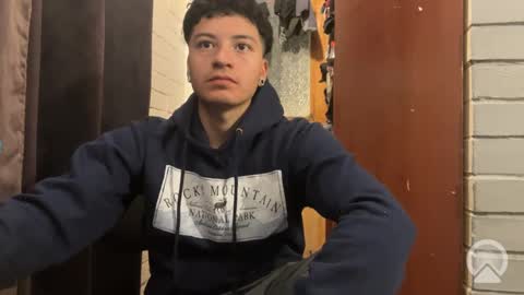 Snapshot of luchosaando chatting on 09/25/25, 12:47 Felipe online show from 09/25/25, 12:47