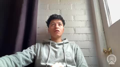 Snapshot of luchosaando chatting on 10/14/25, 02:29 Felipe online show from 10/14/25, 02:29