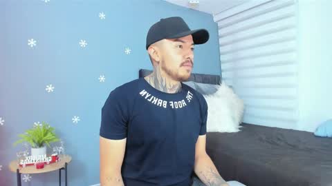 Snapshot of luci_fer15 chatting on 01/07/25, 01:17 Luci y Fer online show from 01/07/25, 01:17