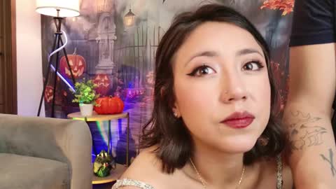 Snapshot of luci_fer15 chatting on 10/27/25, 04:22 Luci y Fer online show from 10/27/25, 04:22