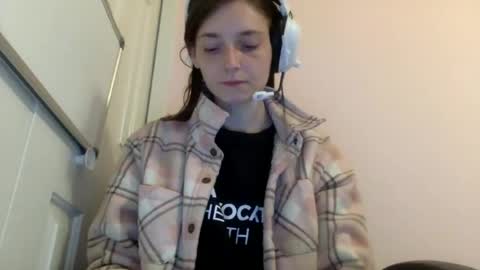 Snapshot of luci_layne chatting on 06/19/26, 01:26 Luci Layne online show from 06/19/26, 01:26