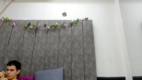 Snapshot of lucia78shy chatting on 09/19/25, 11:49 lucia78shy online show from 09/19/25, 11:49