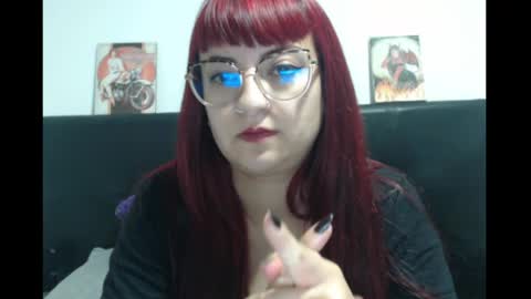 Snapshot of lucia_d_carton chatting on 04/01/26, 04:02 Lulu DCarton online show from 04/01/26, 04:02