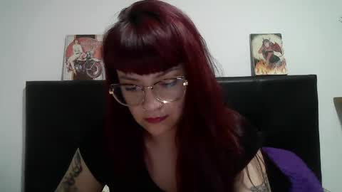 Snapshot of lucia_d_carton chatting on 06/10/26, 04:01 Lulu DCarton online show from 06/10/26, 04:01
