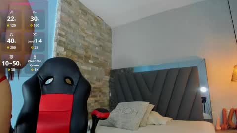 L u c i a  online show from 04/30/26, 08:48