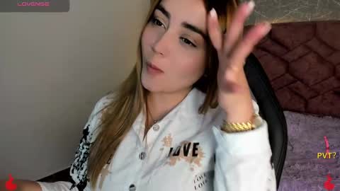 lucia star  online show from 12/05/24, 07:17