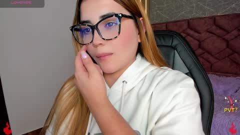 lucia star  online show from 01/21/25, 06:12