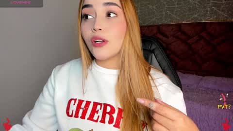 lucia star  online show from 01/24/25, 07:18