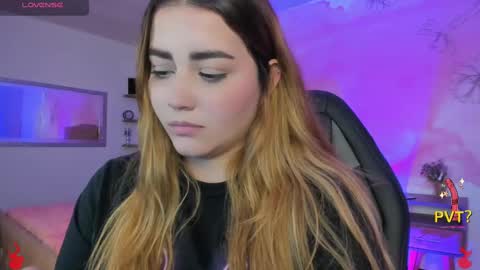 lucia star  online show from 02/14/25, 08:42