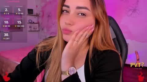 lucia star  online show from 03/11/25, 08:52