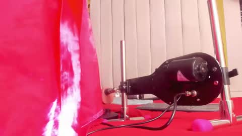 Lucia Vonne online show from 02/28/25, 12:20