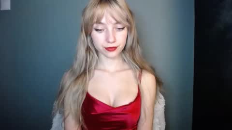 Lucy online show from 11/23/25, 07:35