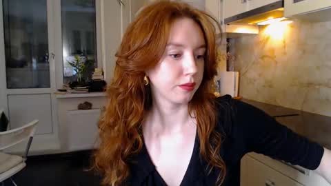 Snapshot of luciacoy chatting on 02/05/25, 07:20 Lucia online show from 02/05/25, 07:20