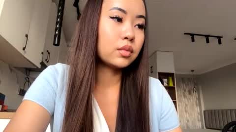 Kira online show from 10/13/25, 11:10