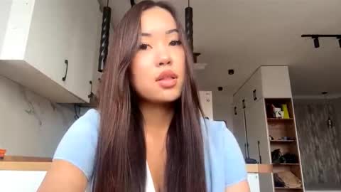 Kira online show from 10/22/25, 09:20