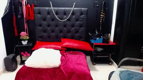 Snapshot of luciana_di chatting on 03/27/26, 08:26 Luciana Di online show from 03/27/26, 08:26