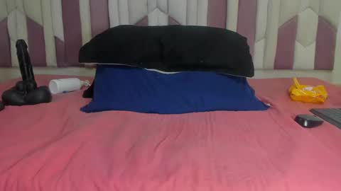 instagram luciana417  online show from 02/12/25, 09:20