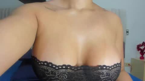 instagram luciana417  online show from 02/20/25, 03:12