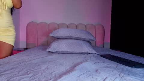 instagram luciana417  online show from 11/15/25, 03:15