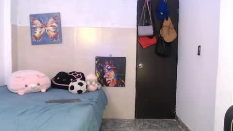 luciana online show from 04/17/26, 04:26