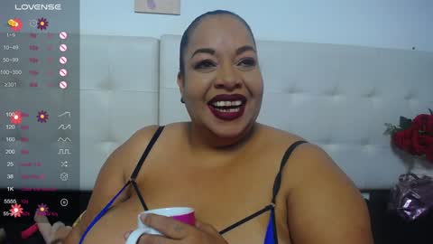 Snapshot of luciana_milf1 chatting on 01/09/25, 11:03 Luciana online show from 01/09/25, 11:03