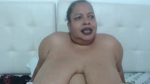Snapshot of luciana_milf1 chatting on 03/11/25, 05:35 Luciana online show from 03/11/25, 05:35