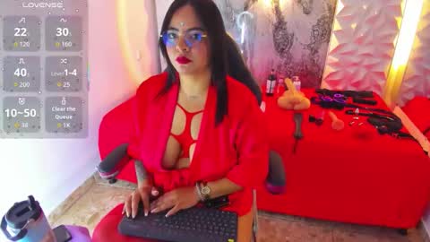 luciana_ramirez__ online show from 10/10/25, 10:42