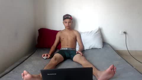 Snapshot of luciana_rober chatting on 01/12/25, 02:41 luciana_rober online show from 01/12/25, 02:41