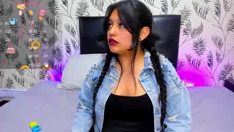 Snapshot of lucianabrooks chatting on 12/04/25, 12:09 Luciiana online show from 12/04/25, 12:09