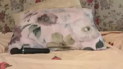 Snapshot of lucianalive chatting on 03/02/26, 05:08 Mysterious Girl online show from 03/02/26, 05:08