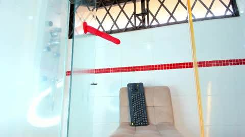 Snapshot of lucianam_13 chatting on 04/07/26, 08:31 LucianaM online show from 04/07/26, 08:31