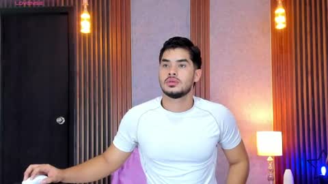 Snapshot of luciano_vitale_ chatting on 07/09/26, 12:31 Luciano online show from 07/09/26, 12:31