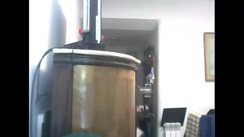 Luciano online show from 10/05/25, 01:04