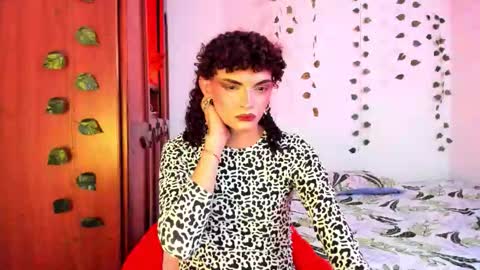 Lucy or Lucian 3 Come to my social Links3   online show from 10/08/25, 03:37