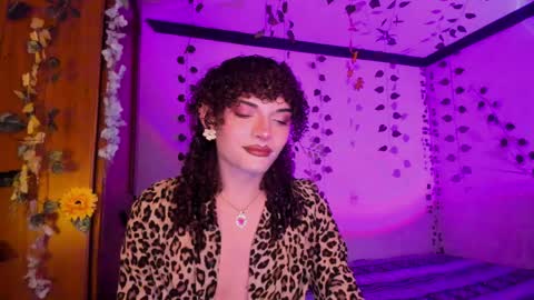 Lucy or Lucian 3 Come to my social Links3   online show from 03/29/26, 09:48