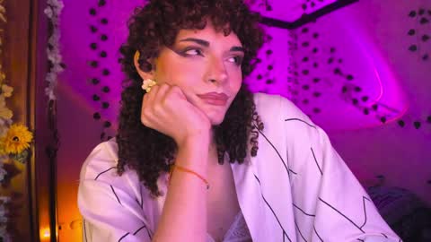 Lucy or Lucian 3 Come to my social Links3   online show from 04/01/26, 01:01