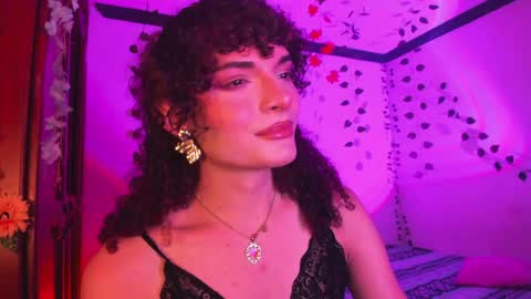 Lucy or Lucian 3 Come to my social Links3   online show from 04/11/26, 02:05