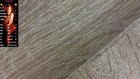 Snapshot of lucie_nicolls chatting on 01/08/25, 11:09 Lucie online show from 01/08/25, 11:09