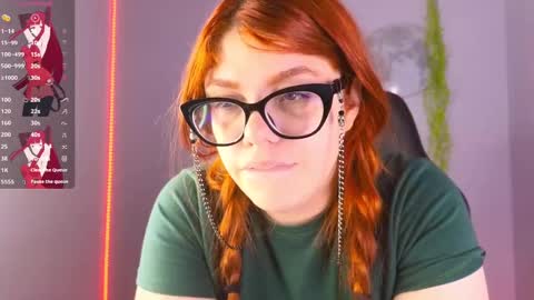 Snapshot of lucie_nicolls chatting on 02/14/25, 11:20 Lucie online show from 02/14/25, 11:20