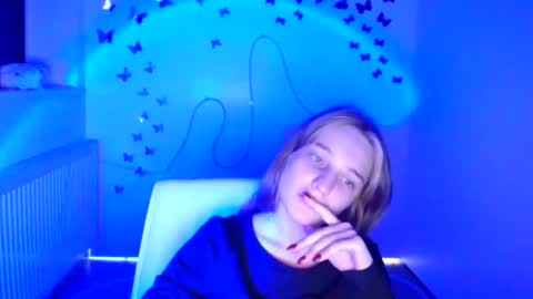 Lucie online show from 11/28/25, 11:07