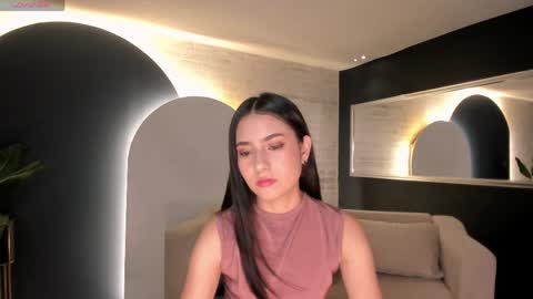 Lucie Martin online show from 04/05/26, 05:32