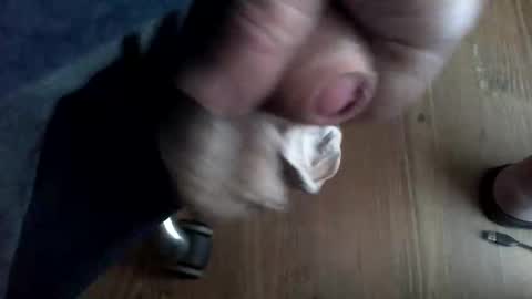 Snapshot of lucienal chatting on 11/09/25, 04:33 lucienal online show from 11/09/25, 04:33