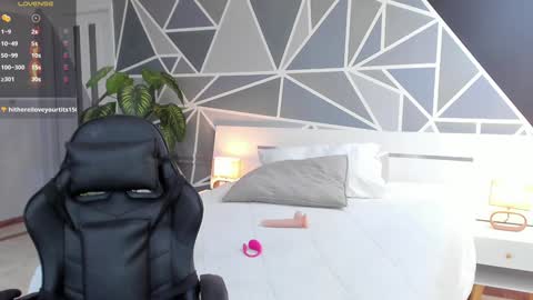 Snapshot of lucifer_dauhgter chatting on 01/31/25, 03:22 Lucy online show from 01/31/25, 03:22